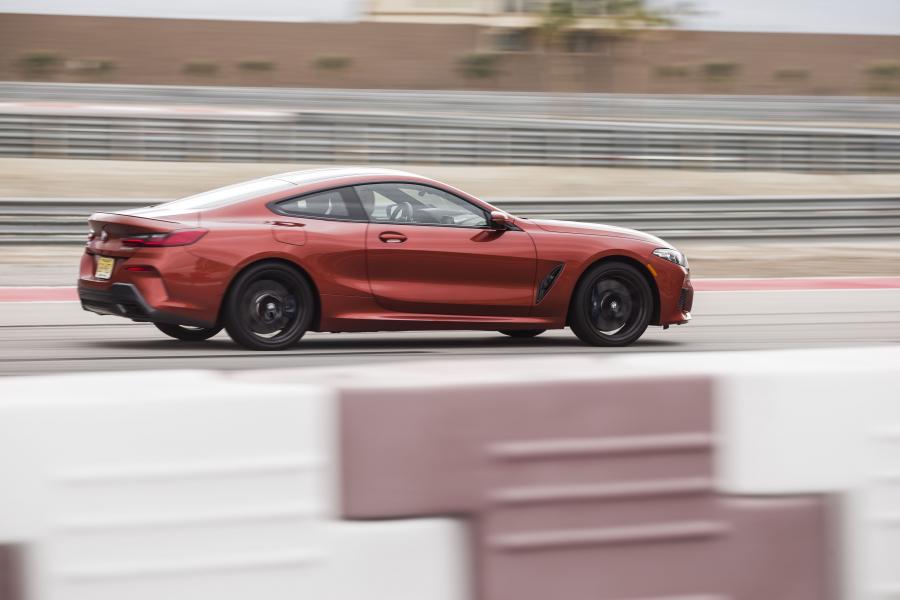  BMW M850i xDrive (G15) 2018 года  (NA) (фото 14 из 33)